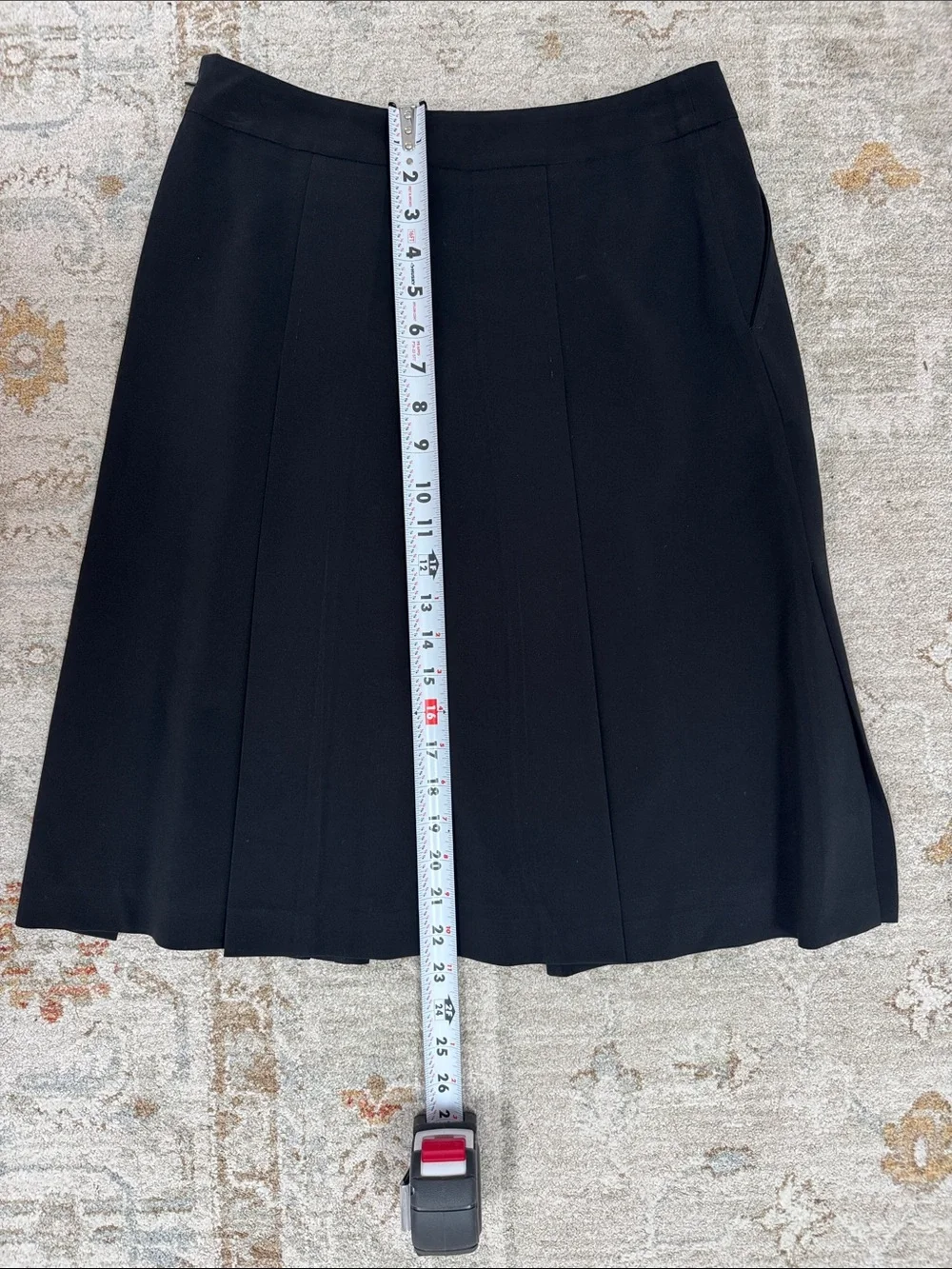 Les Copains refined line